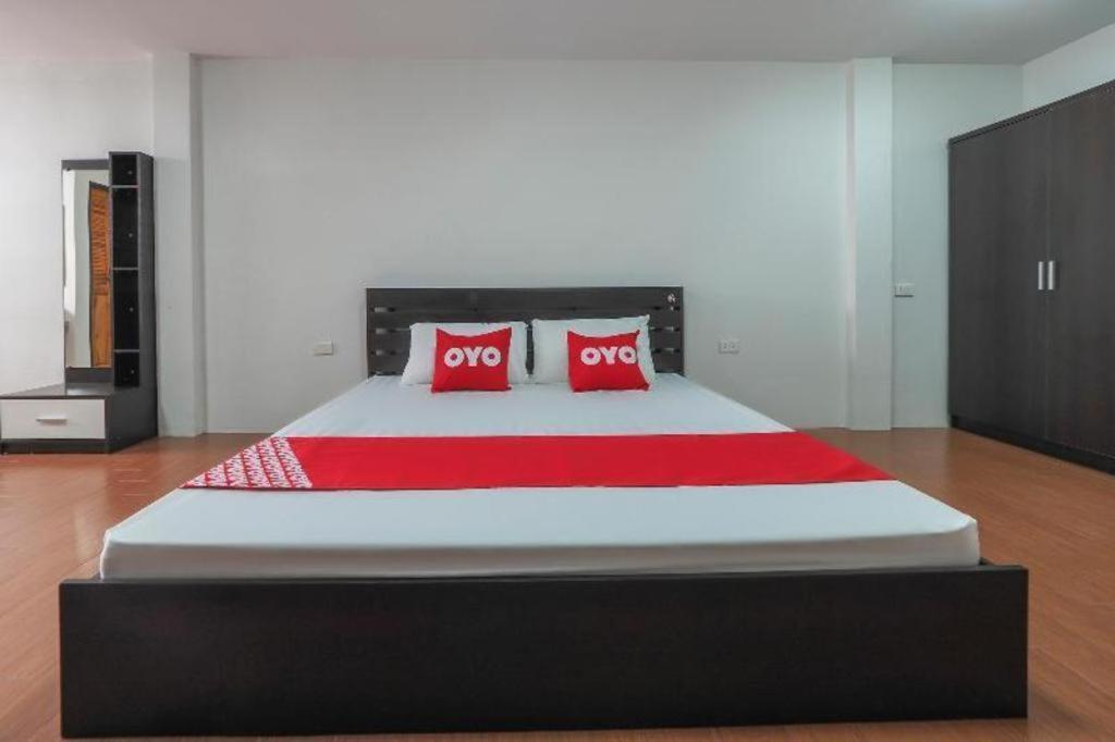 Oyo 935 棕榈公寓 曼谷 外观 照片